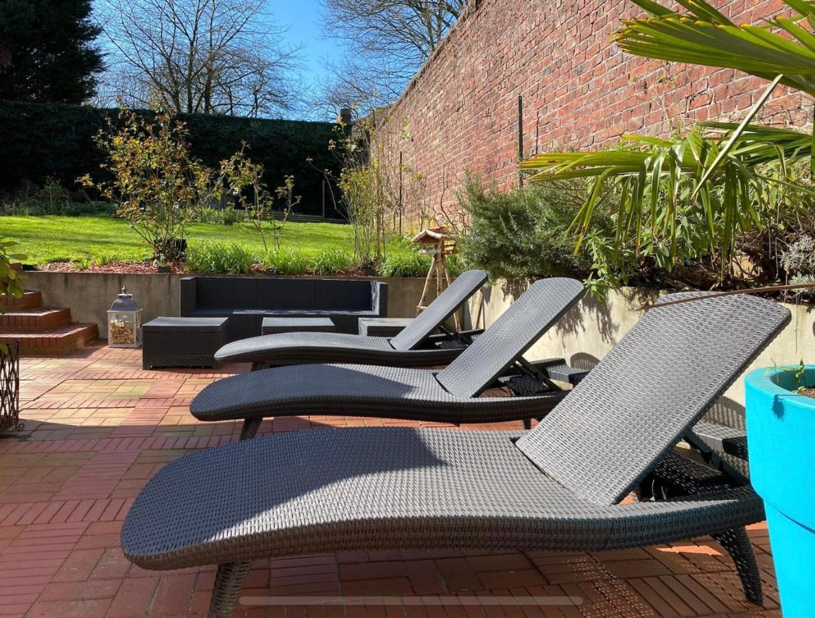 Le Jacuzzi De Marie Ll Apartment Tourcoing Exterior photo